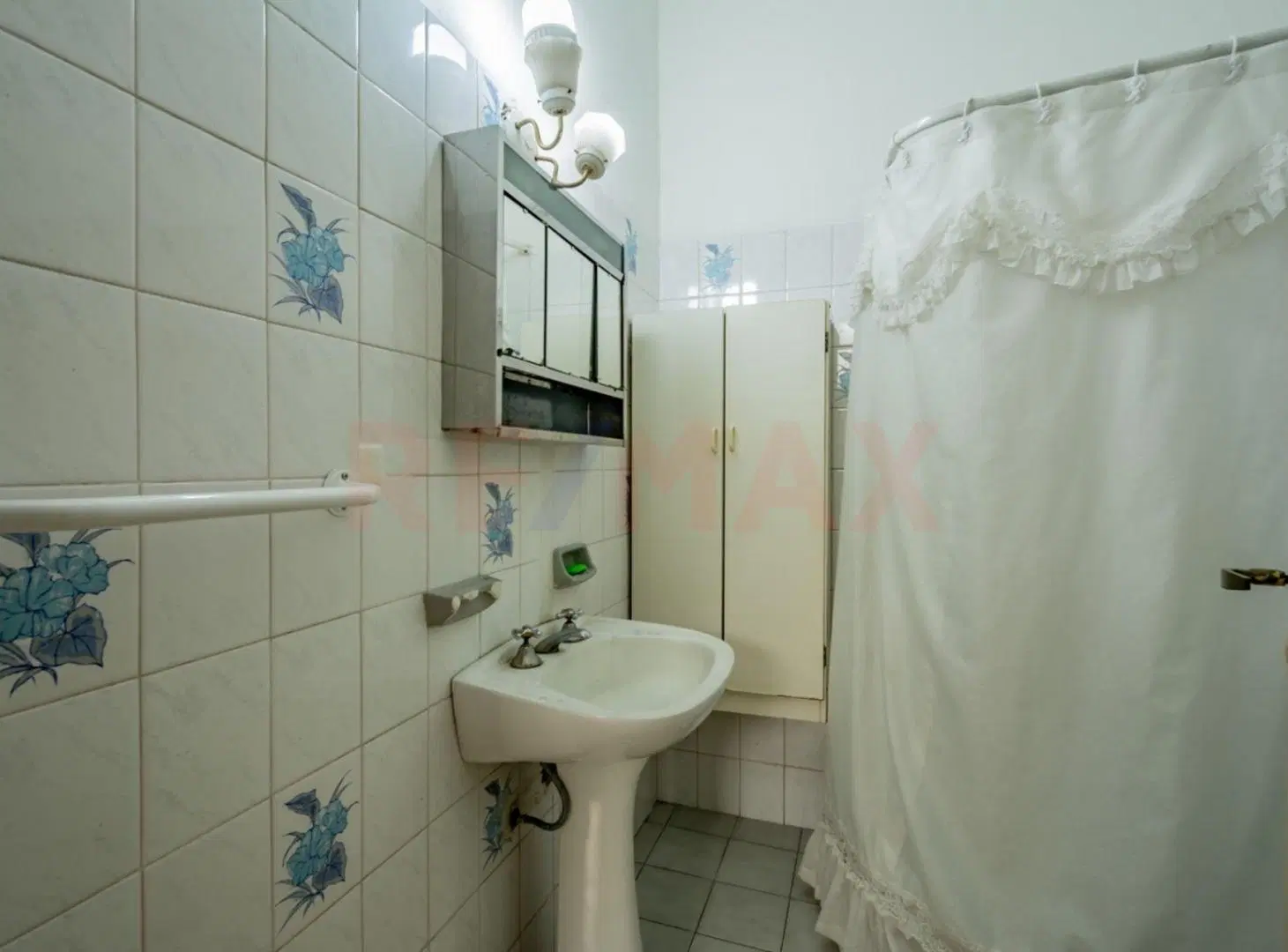 VENTA PH 3 AMB + LOCAL - V. MADERO -CREDIT PERMUTA 2
