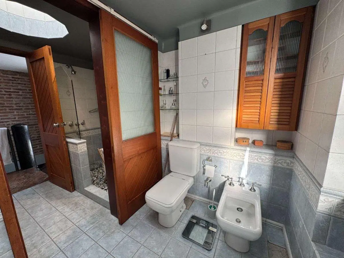 Venta casa Bernal Apto Credito pileta quincho 4