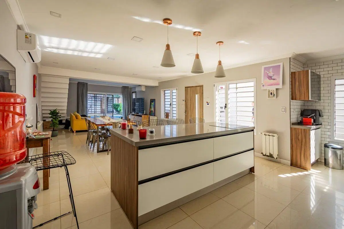 VENTA - PH MULTIFAMILIAR C/ PILETA - TAPIALES 5