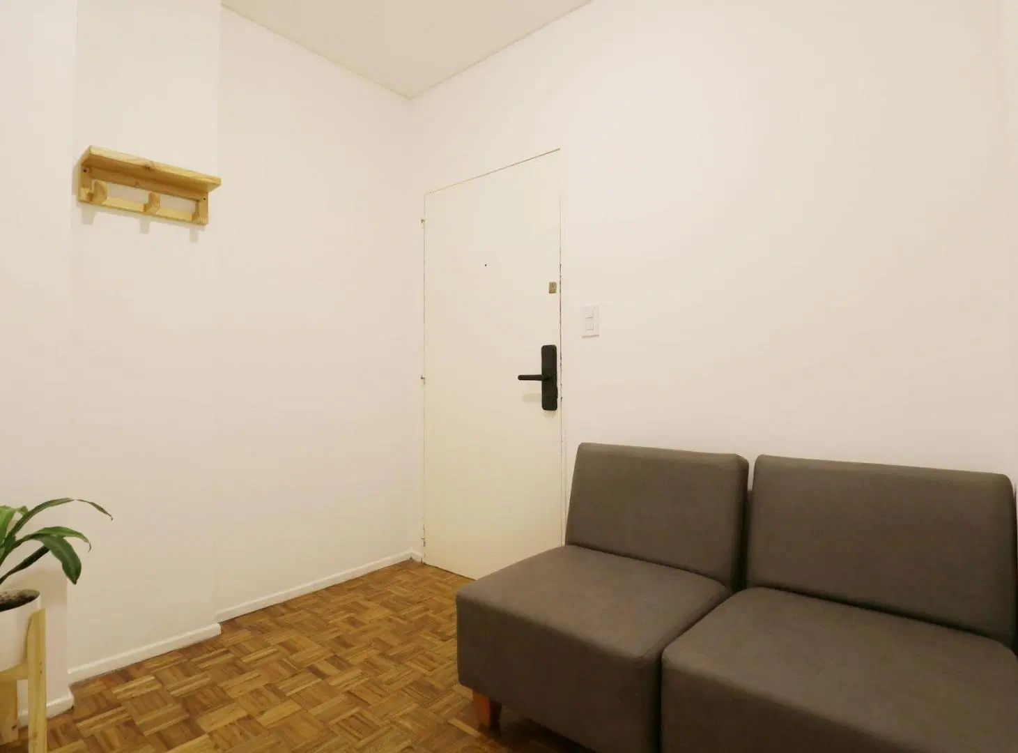 Venta Depto 2 ambientes Planta Baja -  Colegiales 8
