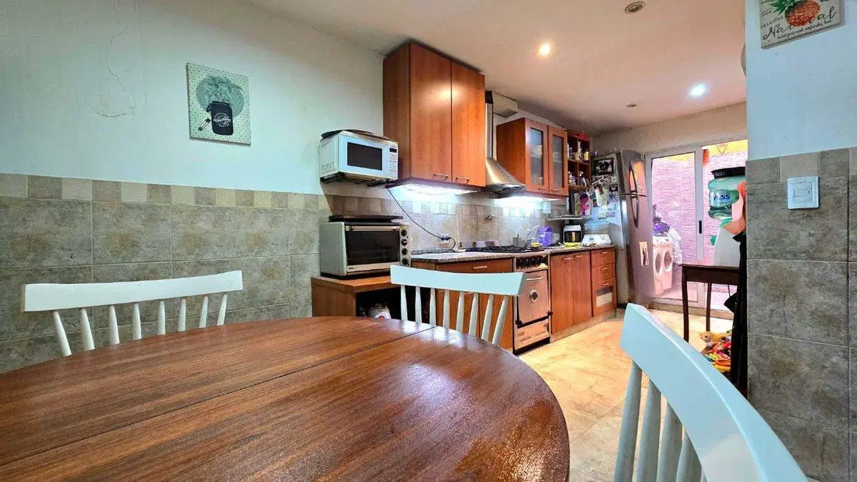 CASA 4 AMBIENTES AGRONOMIA CON PARRILLA Y PILETA 5