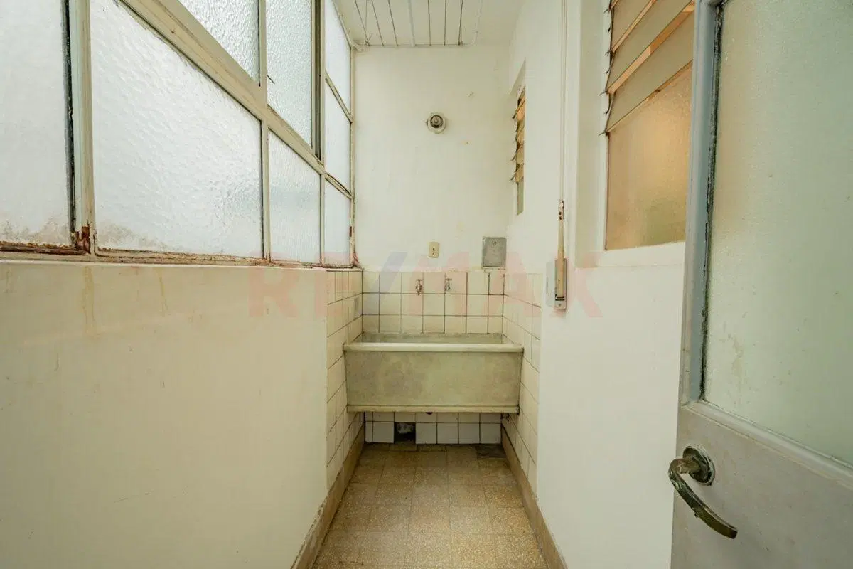 VENTA DEPTO 3 AMB + DEP RECOLETA - CREDIT Y PERMUT 4