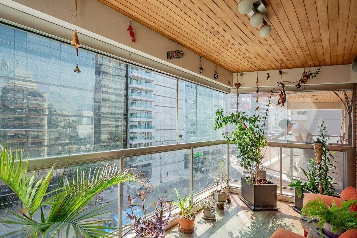Excelente Semipiso de 4 Ambientes con Cochera 3