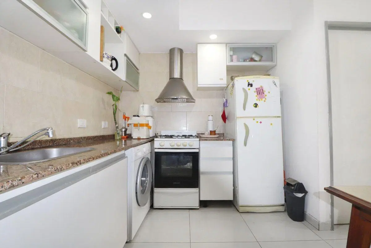 HERMOSO MONOAMBIENTE CON SUBDIVISION Y BALCON. 8