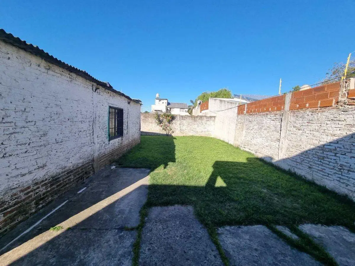 Casa de 3 ambientes en venta en Quilmes 8