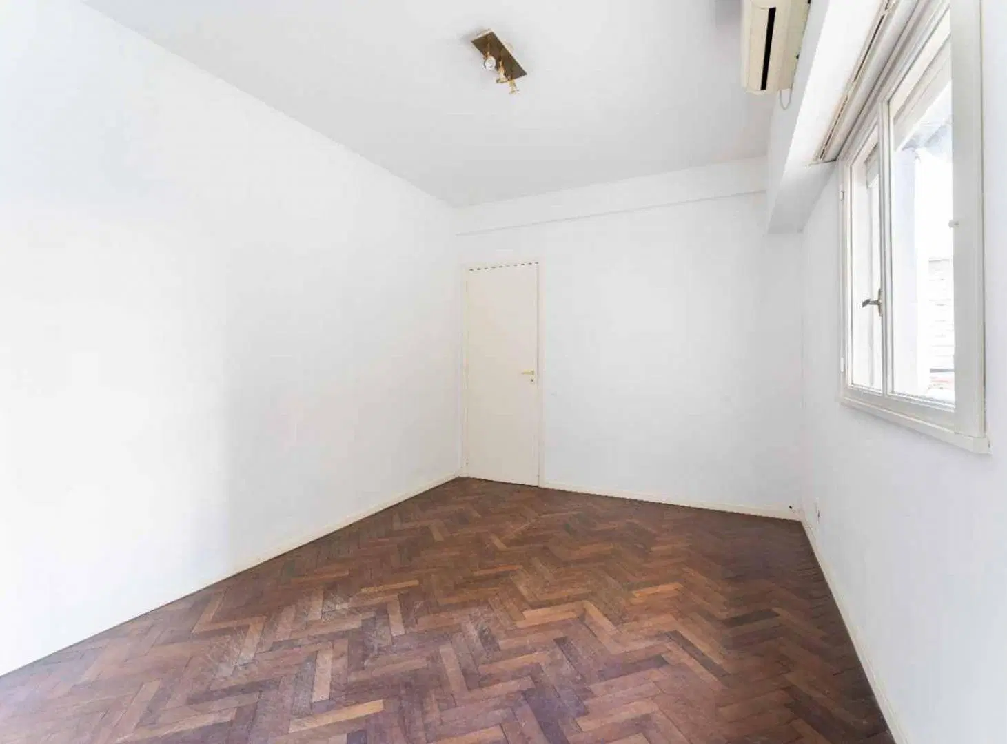 VENTA 2 AMBIENTES BAJO BELGRANO con GRAN JARDIN 4