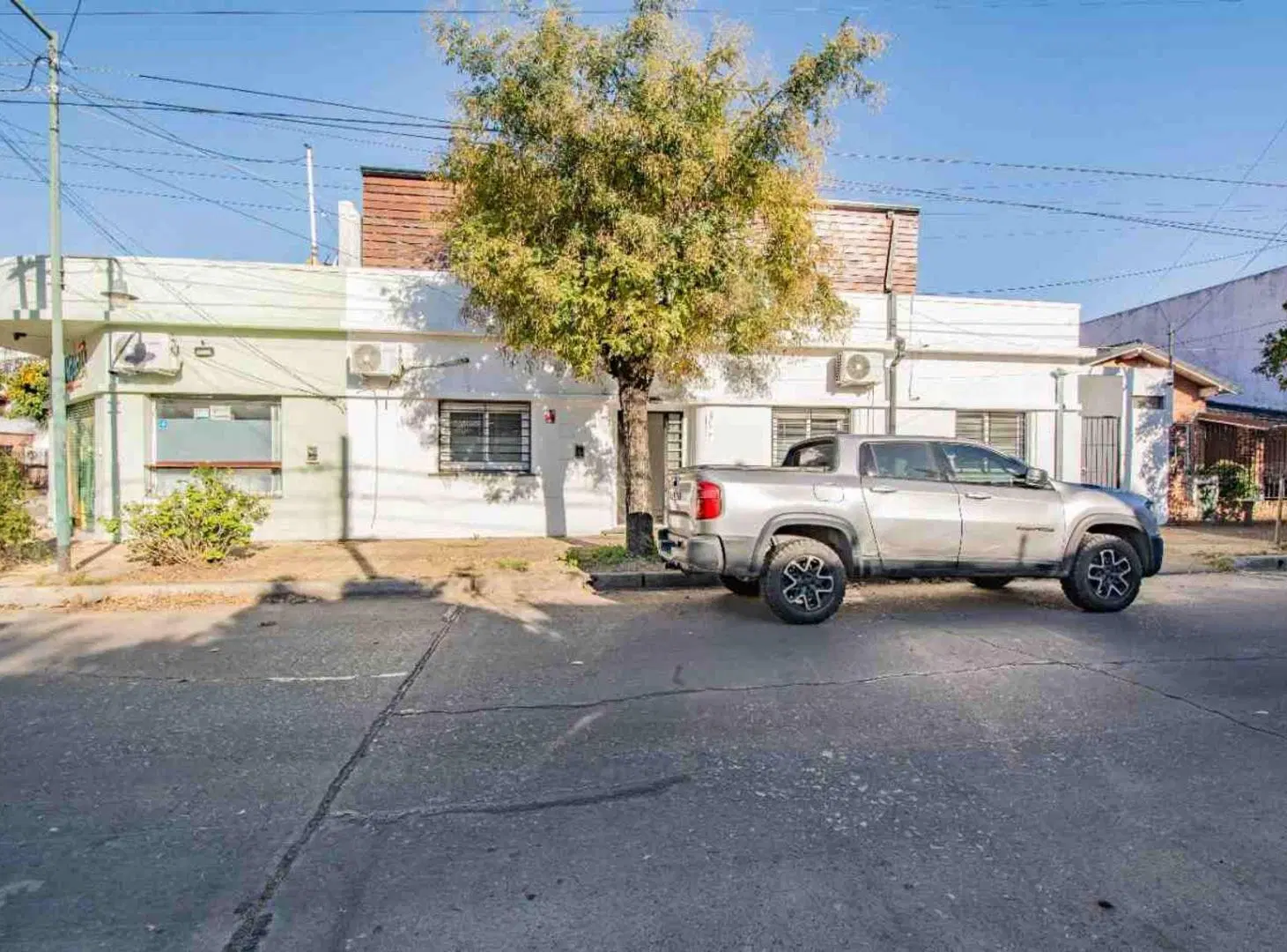 IMPECABLE DEPTO TIPO CASA-PILETA-MARTINEZ-3 DORMIS 4