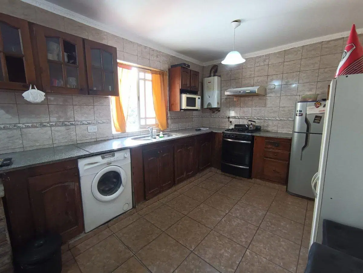 CASA en Munro con LOCAL independiente 5