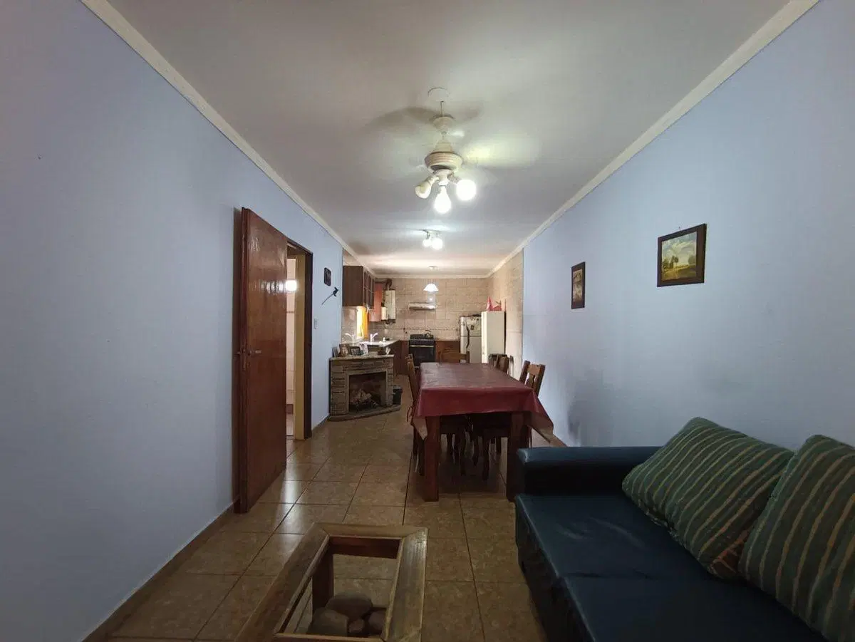CASA en Munro con LOCAL independiente 4
