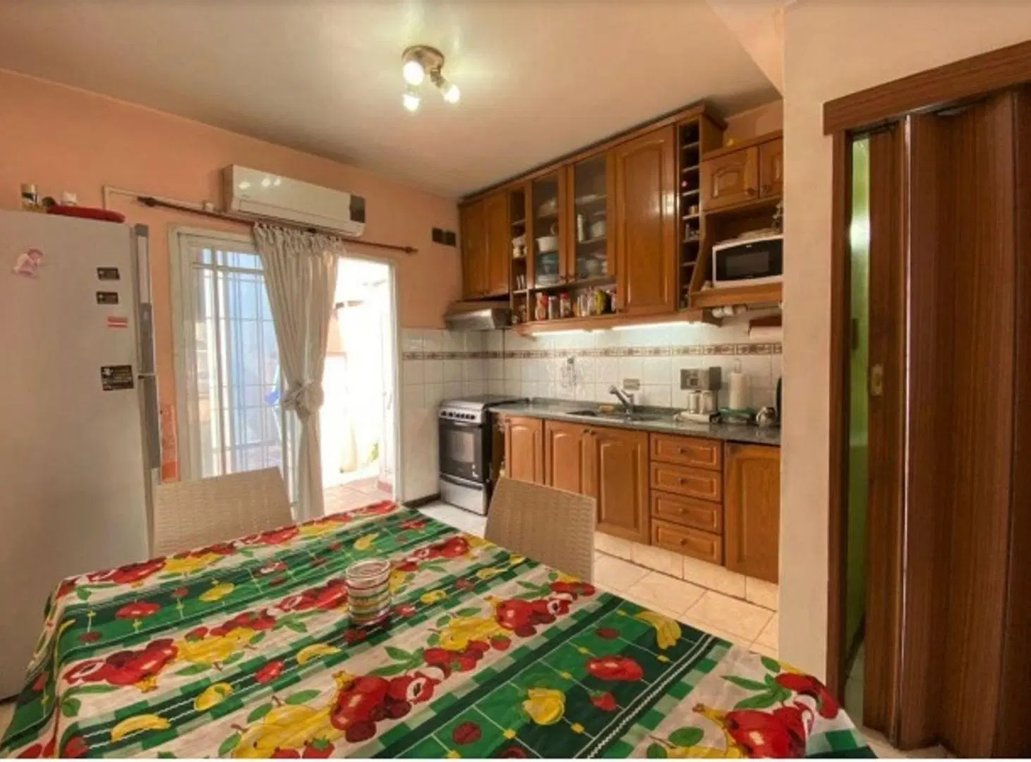 EXCLUSIVO ,DUPLEX 3 AMB.C/COCHERA , B. CERRADO 5