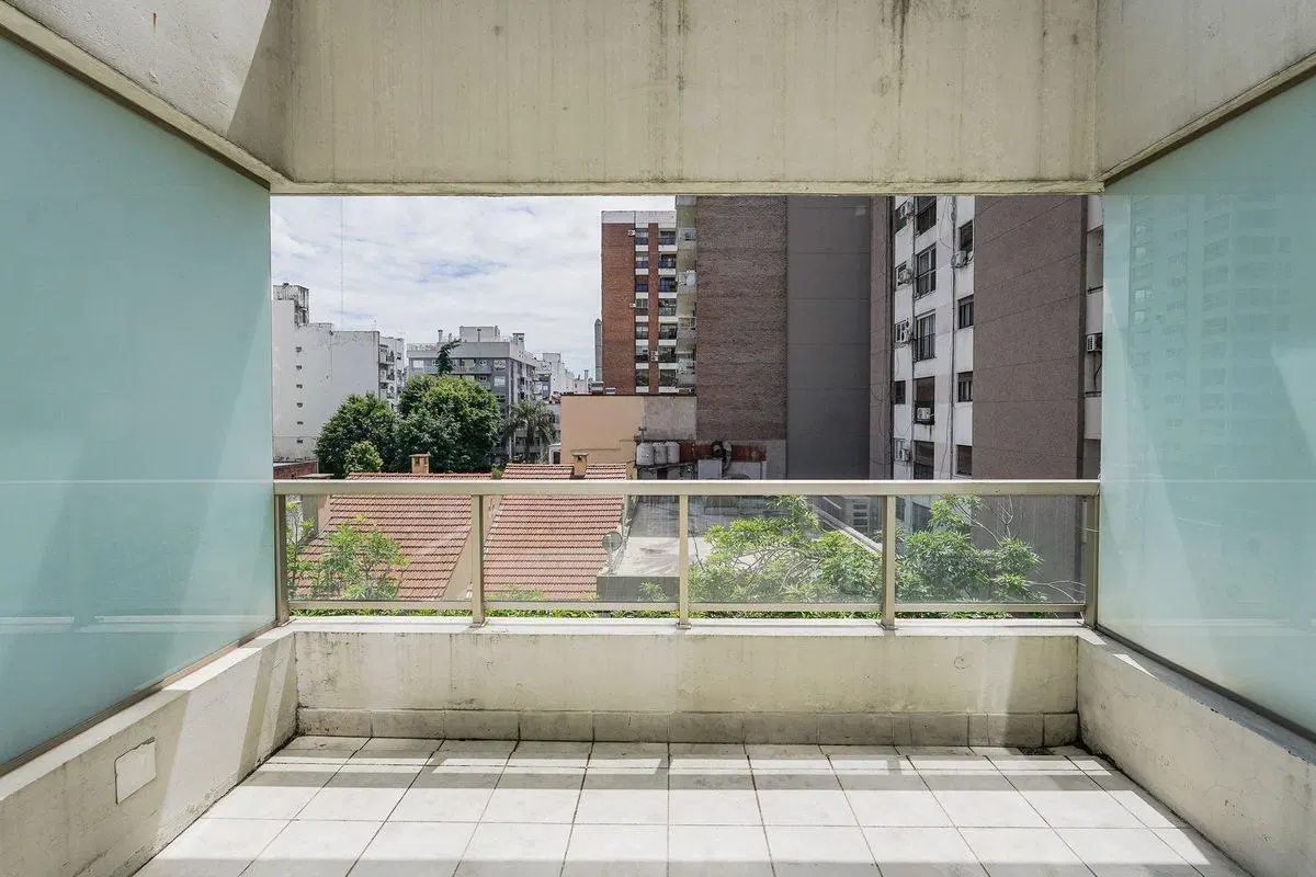 MONOAMBIENTE EN TORRE LIBERATEUR  ESCRITURADO 8