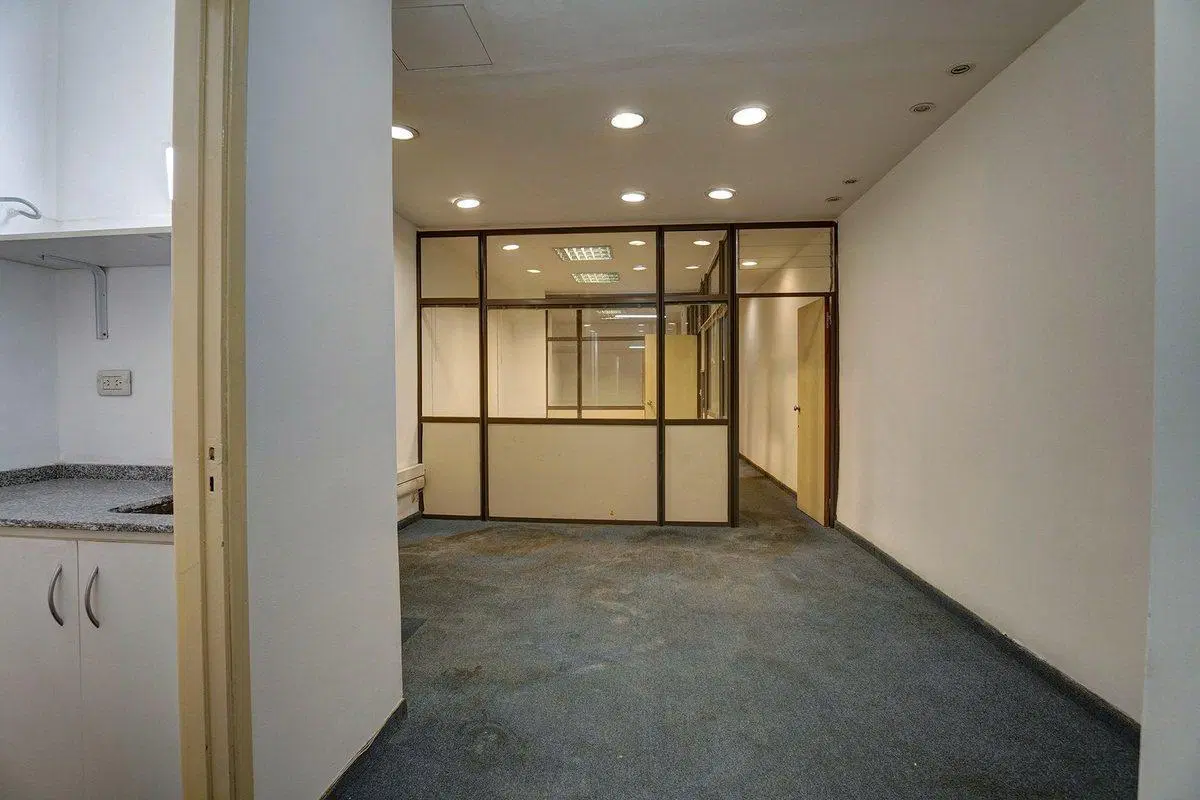 OPORTUNIDAD!! VENTA OFICINA EN MICROCENTRO 5