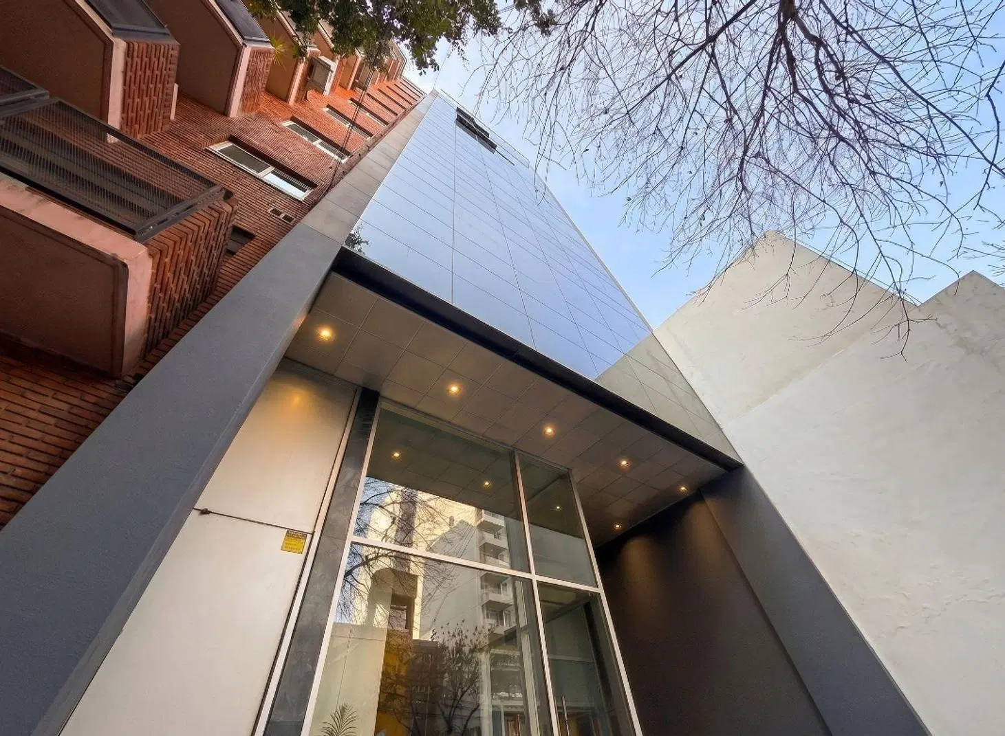Venta Oficina Piso 12 Único Balcón y Cochera Nuñez 2