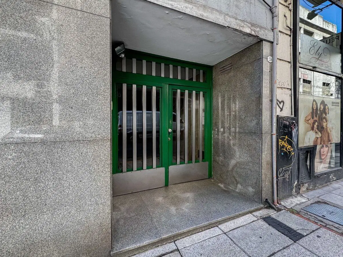 VENTA EN MONSERRAT 2 OFICINAS CONTIGUAS 59 M2 8