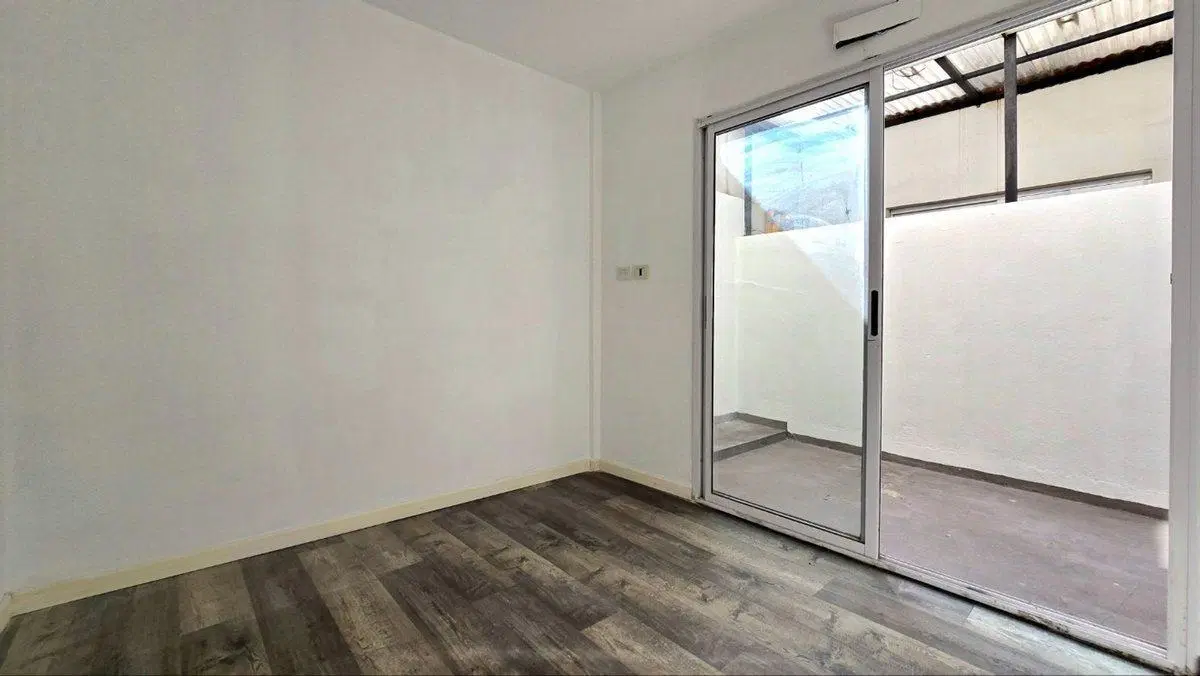 DEPTO 2 AMB CON 2 PATIOS - PARQUE CHACABUCO 8