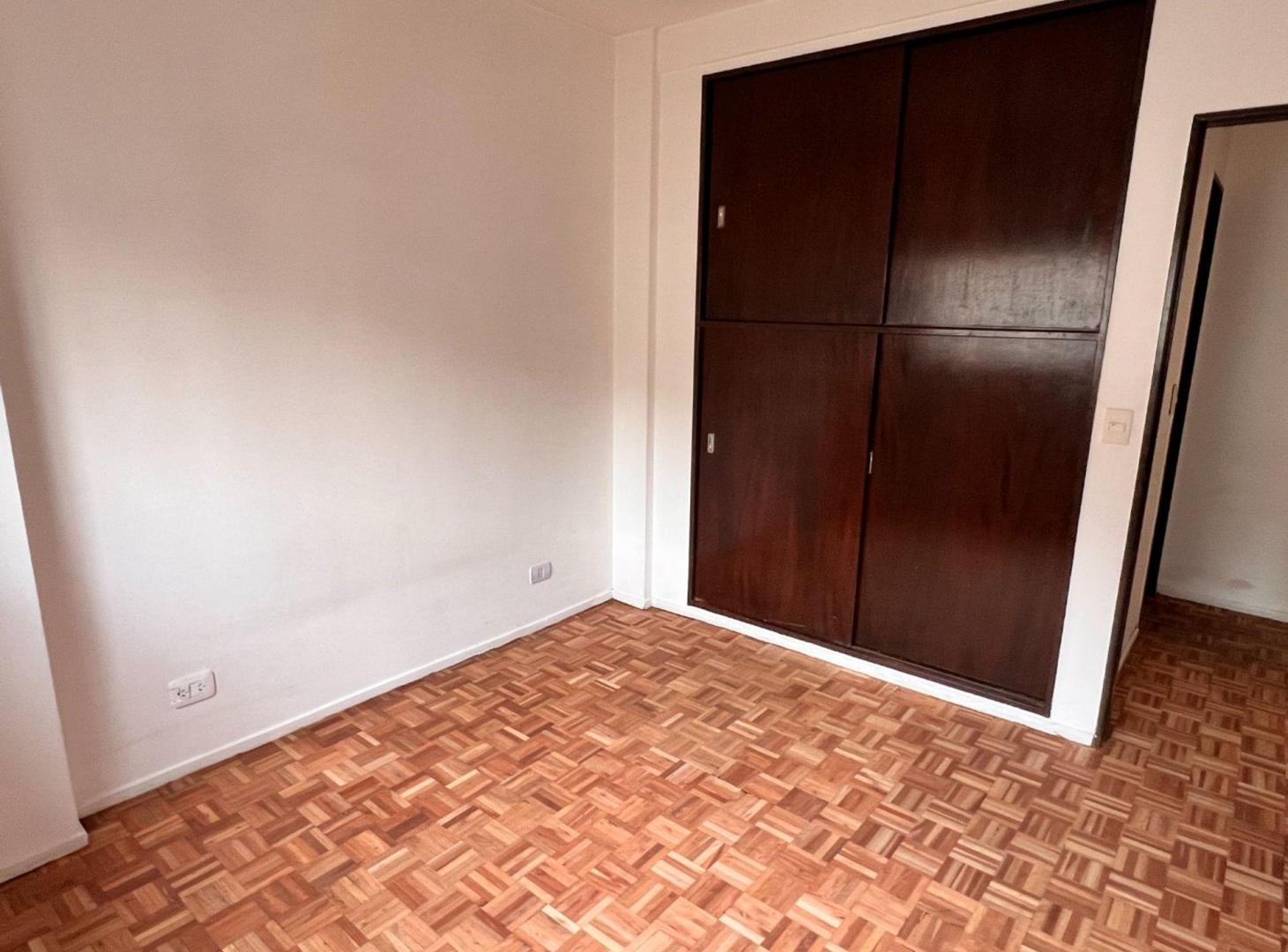 Foto de Venta Departamento de 2 ambientes zona Facultades, imagen 4