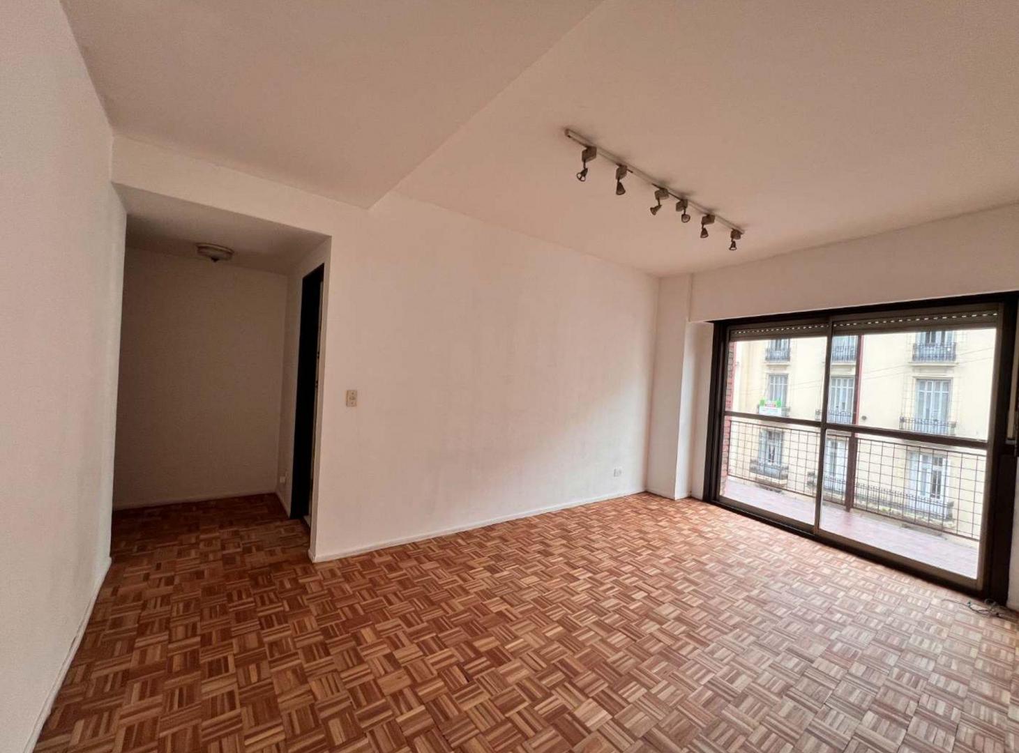 Foto de Venta Departamento de 2 ambientes zona Facultades, imagen 1