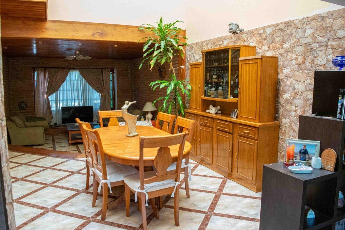 Foto de MARTINEZ - VENTA GRAN CHALET 4 DORMITORIOS, imagen 3
