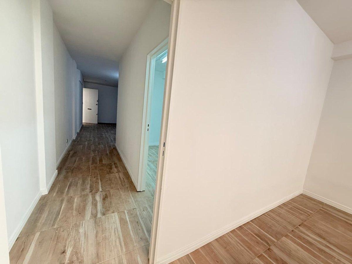 Foto de VENTA OFICINA EN SAN NICOLAS, imagen 5