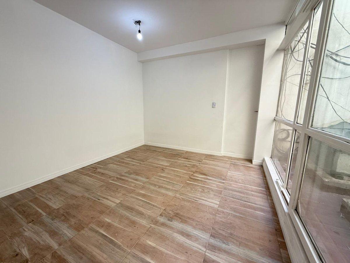 Foto de VENTA OFICINA EN SAN NICOLAS, imagen 4