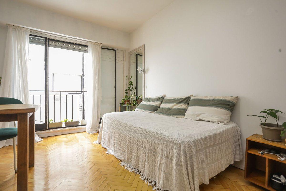 Foto de VENTA Depto 2 ambientes RECOLETA con Renta, imagen 2