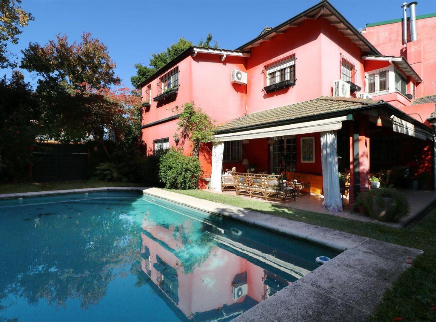 Foto de CASA EN VENTA SAN ISIDRO 4 DORM, 2 COCHERA, PILETA, imagen 2