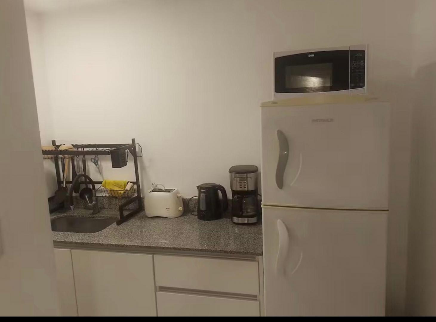 Foto de VENTA 2 AMBIENTES AMOBLADO BELGRANO VISTA ABIERTA, imagen 5