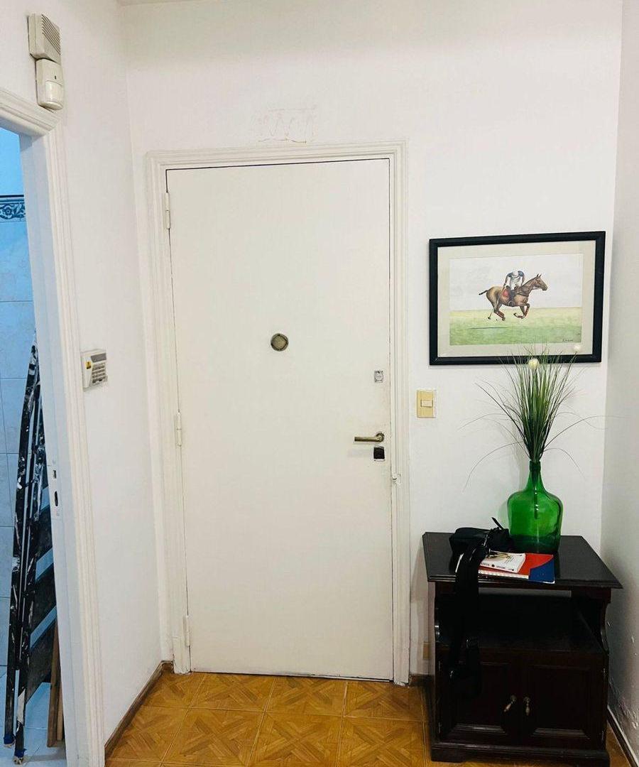 Foto de VENTA TRES AMBIENTES APTO PROFESIONAL A LA CALLE, imagen 4