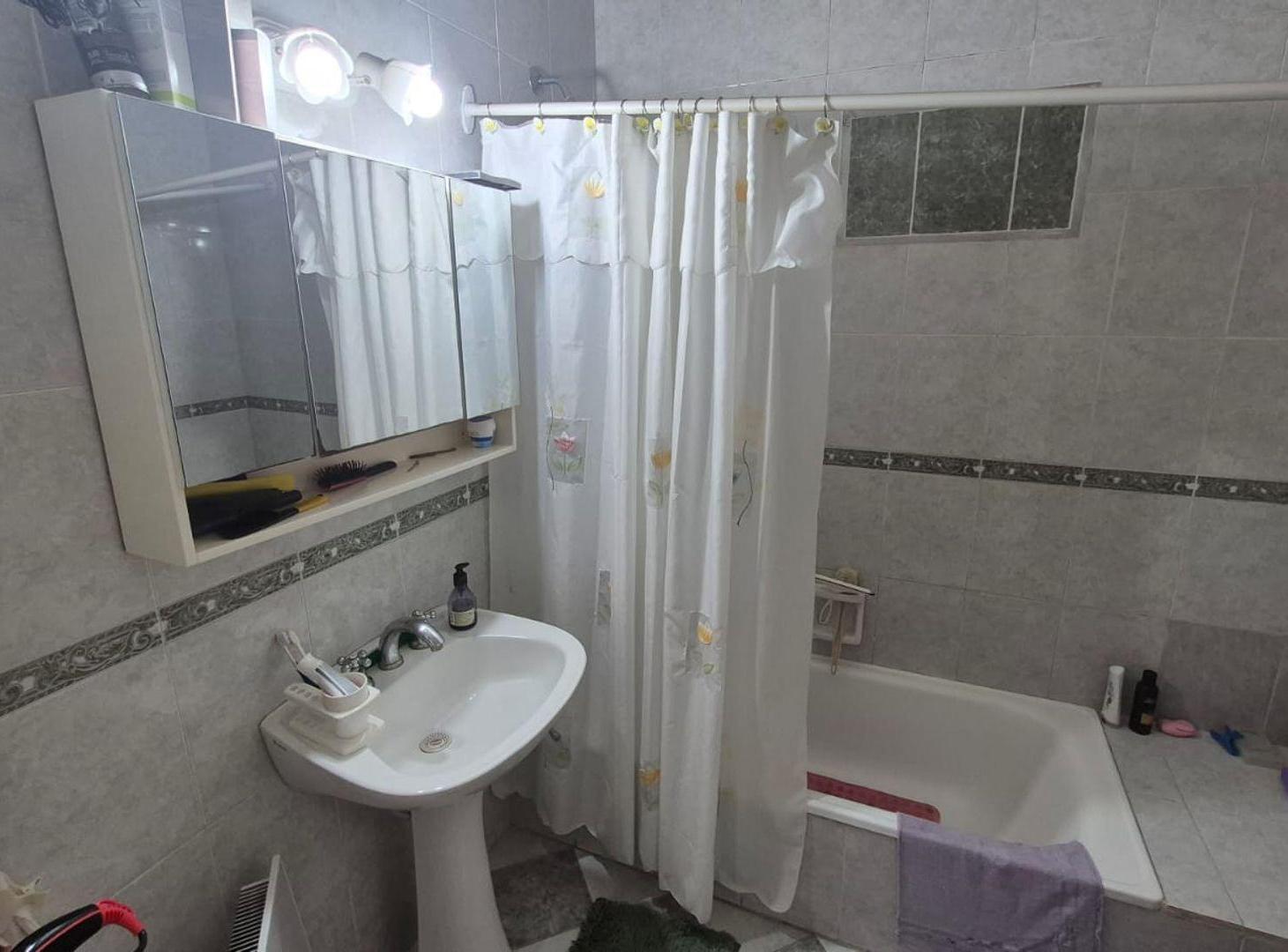 Foto de Venta Casa 4 amb. El Talar de pacheco, imagen 1