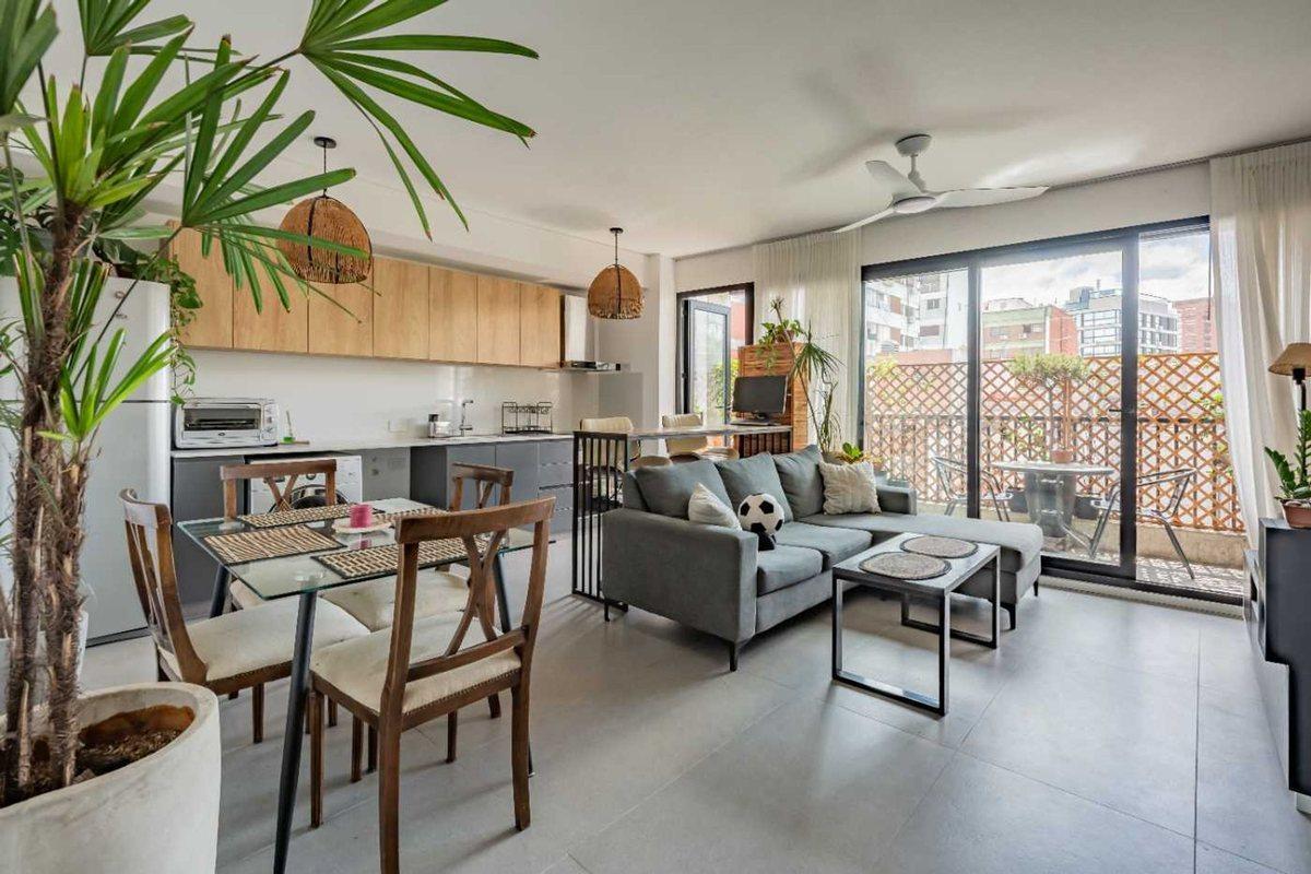 Foto de Piso Alto 2 Ambientes con Balcón Corrido, imagen 1