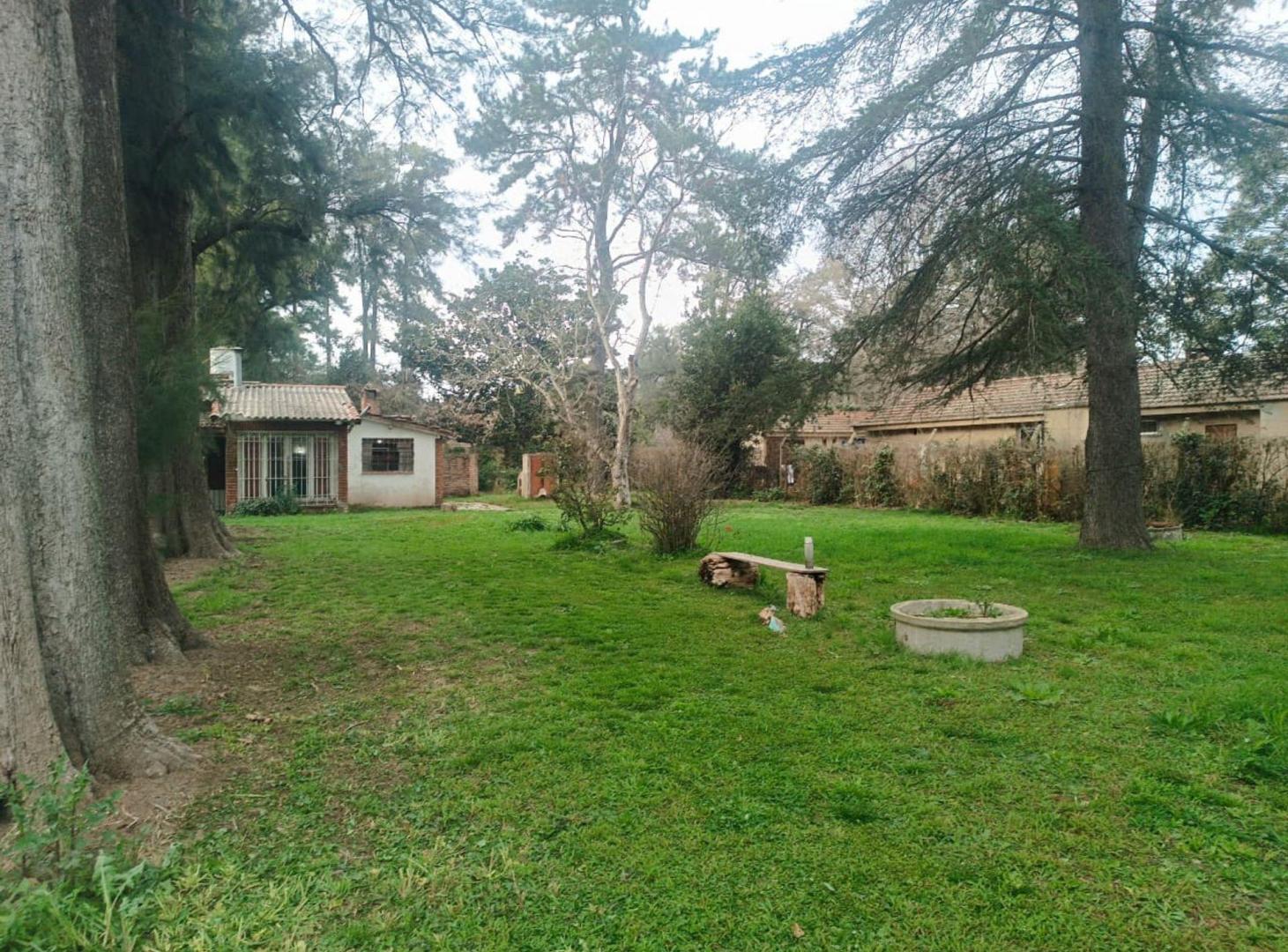 Foto de Lote con Casa A Refaccionar Lujan APTO CREDITO, imagen 4