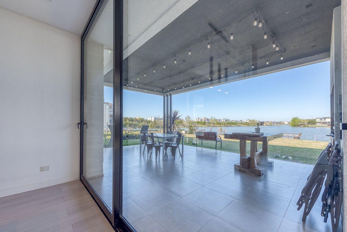 Foto de VENTA CASA DE 7 AMBIENTES EN EL CANTON B. PUERTO, imagen 4