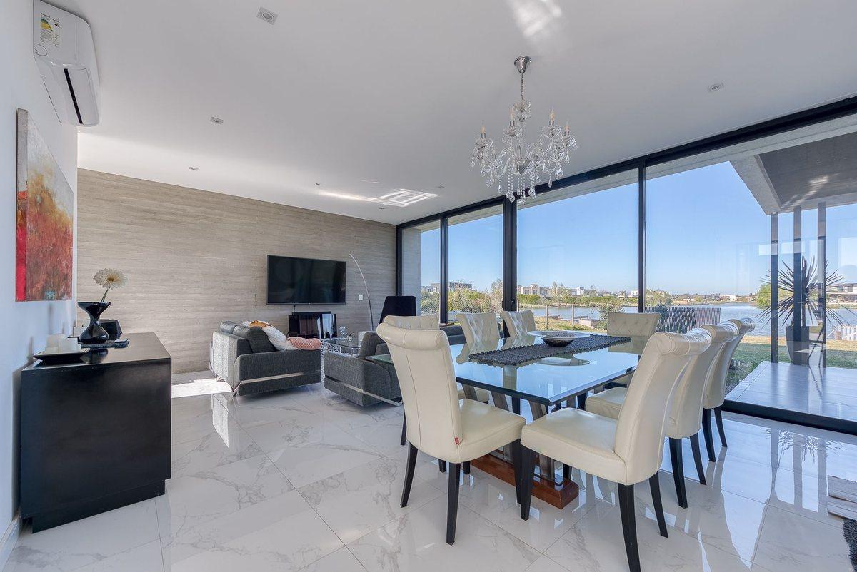 Foto de VENTA CASA DE 7 AMBIENTES EN EL CANTON B. PUERTO, imagen 3