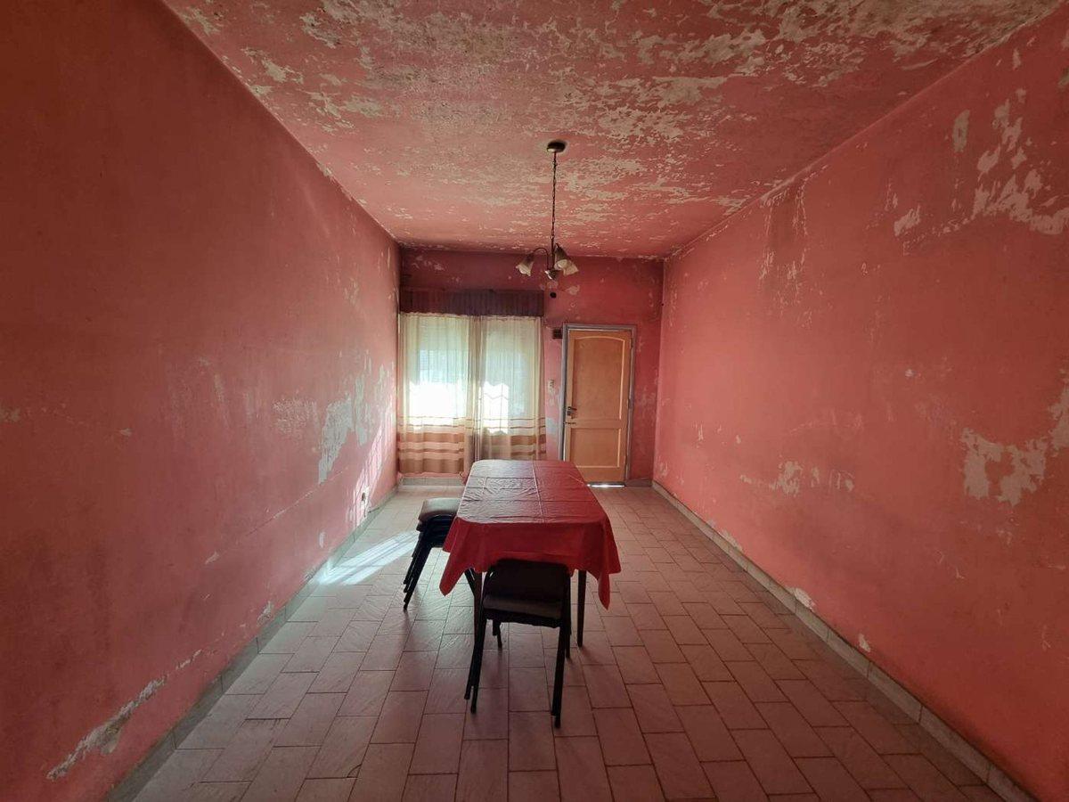 Foto de Casa de 3 ambientes en venta en Quilmes, imagen 3
