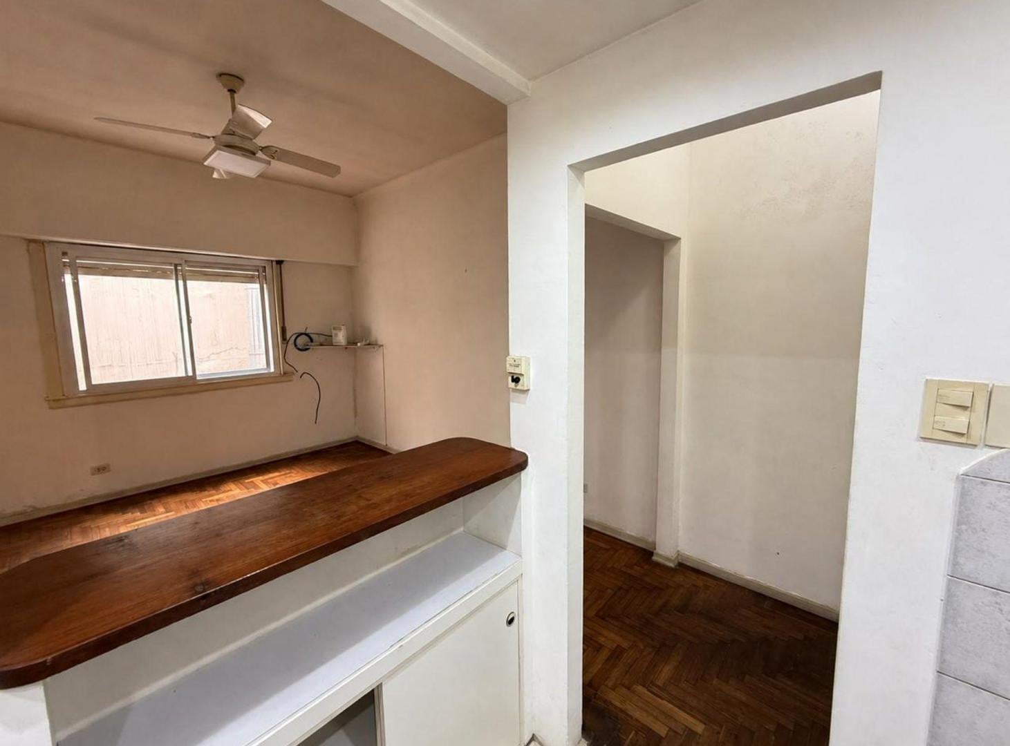 Foto de VENTA DEPTO 3 AMBIENTES EN VILLA CRESPO A RECICLAR, imagen 5