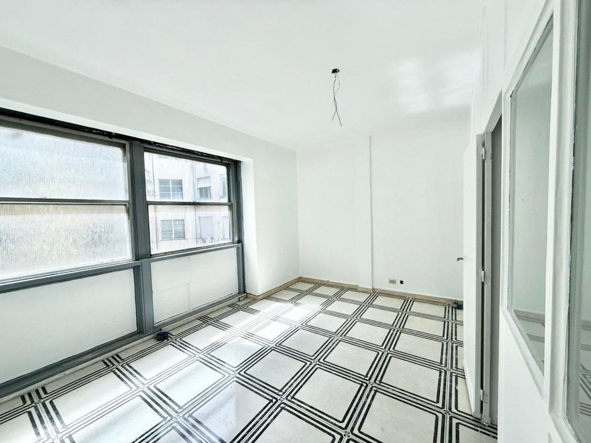 Foto de VENTA OFICINA EN MICROCENTRO OPORTUNIDAD, imagen 3