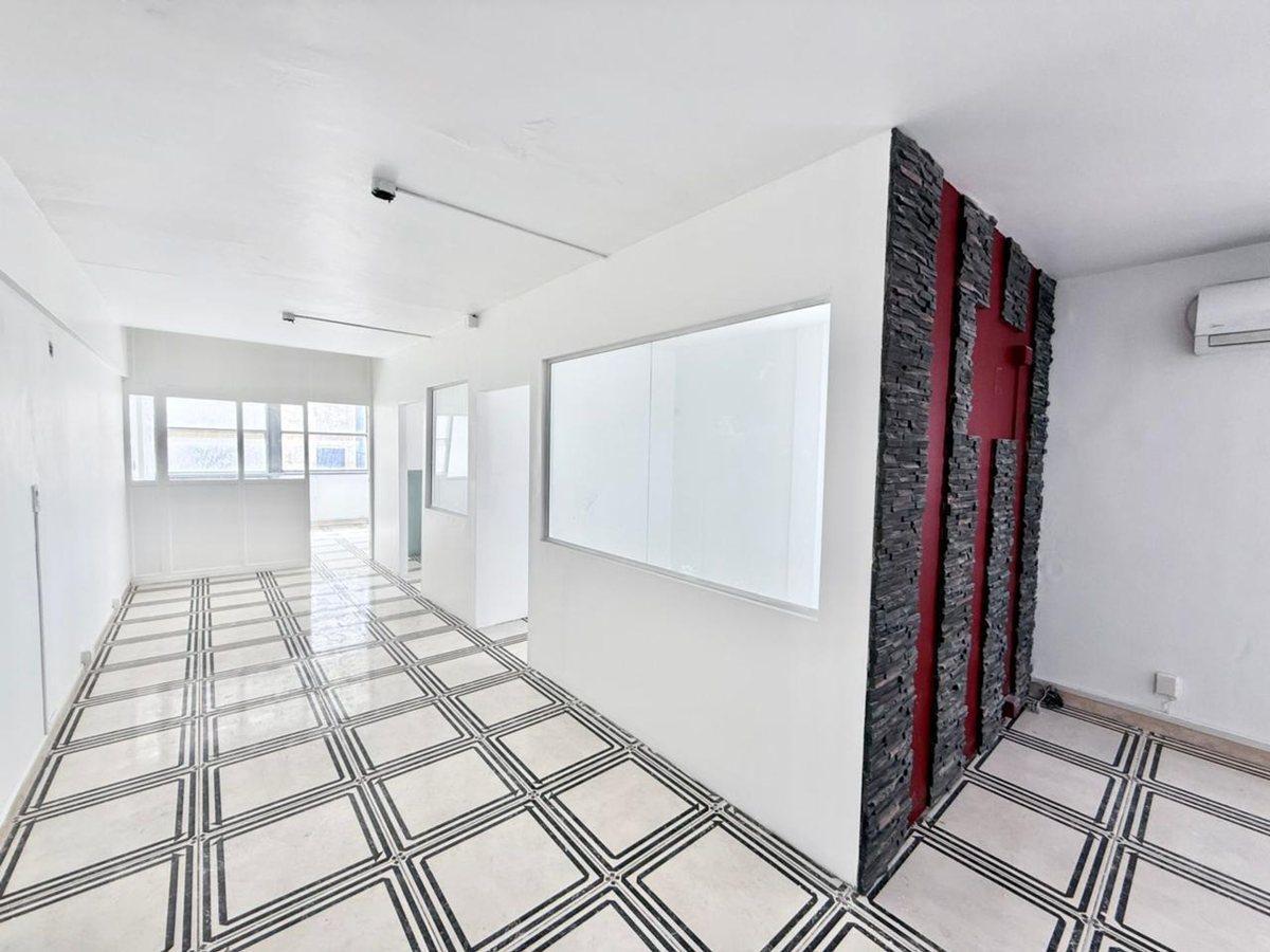 Foto de VENTA OFICINA EN MICROCENTRO OPORTUNIDAD, imagen 4