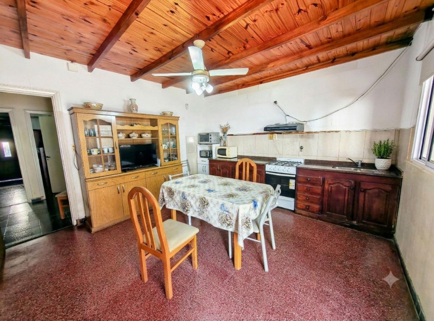 Foto de CASA EN VENTA BLOQUE EN LANUS IDEAL INVERSOR, imagen 1