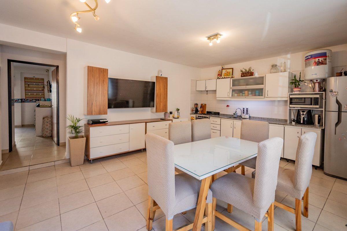 Foto de PH 3 AMBIENTES EN VENTA EN SAN ANDRÉS, BUENOS AI, imagen 2
