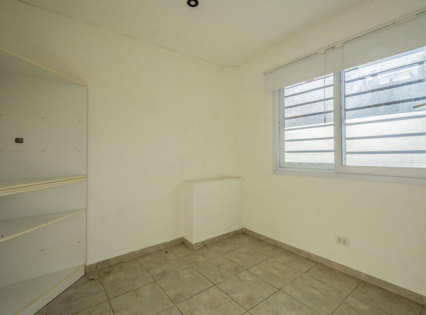 Foto de IMPECABLE DEPTO TIPO CASA-PILETA-MARTINEZ-3 DORMIS, imagen 3