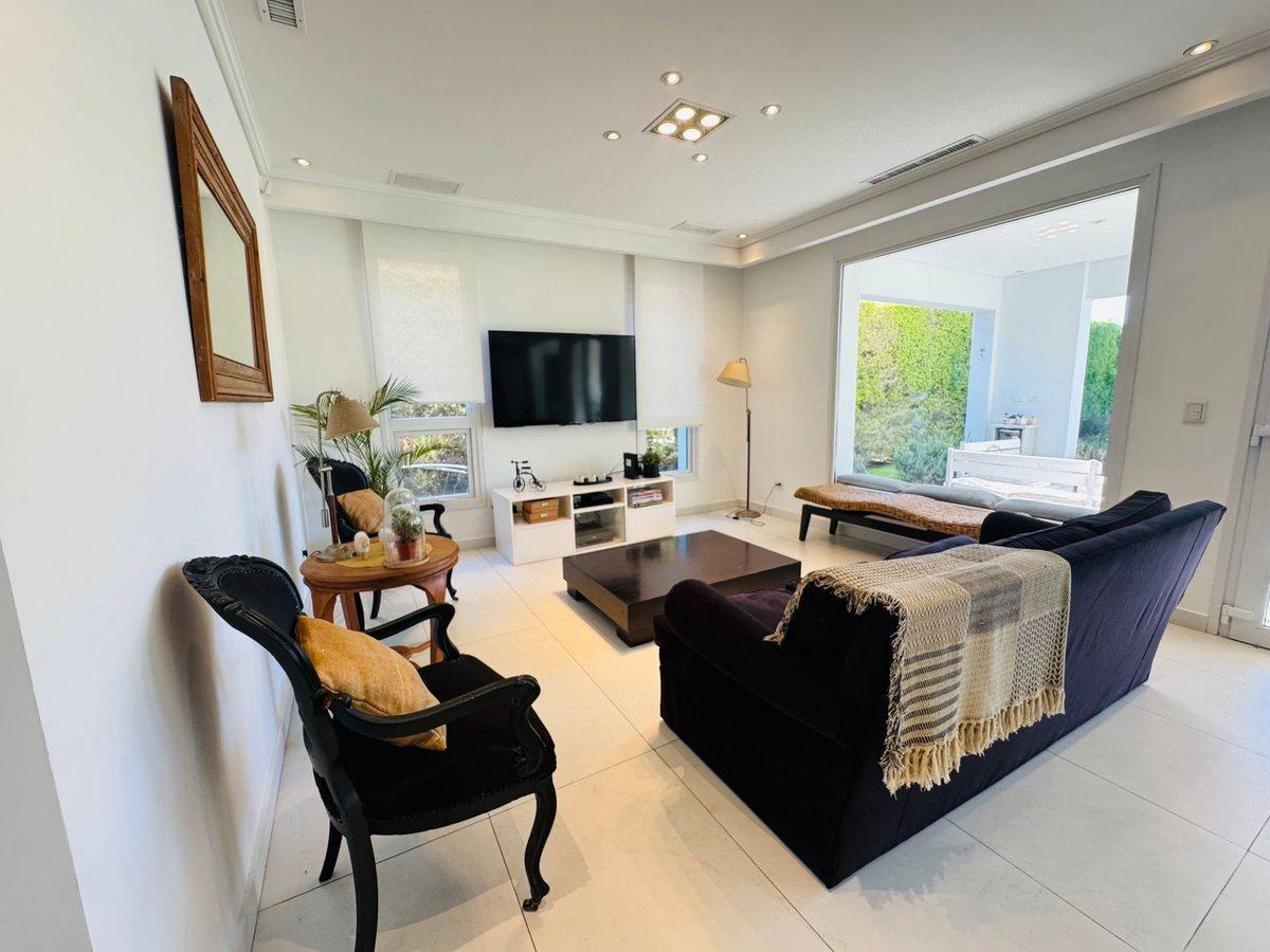 Foto de Venta casa Nuevo Quilmes a la laguna principal, imagen 2