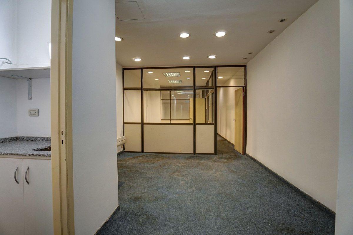 Foto de OPORTUNIDAD!! VENTA OFICINA EN MICROCENTRO, imagen 1