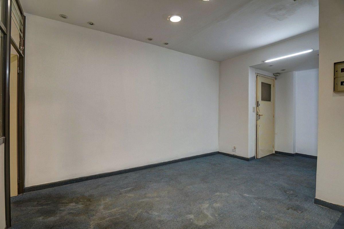 Foto de OPORTUNIDAD!! VENTA OFICINA EN MICROCENTRO, imagen 2