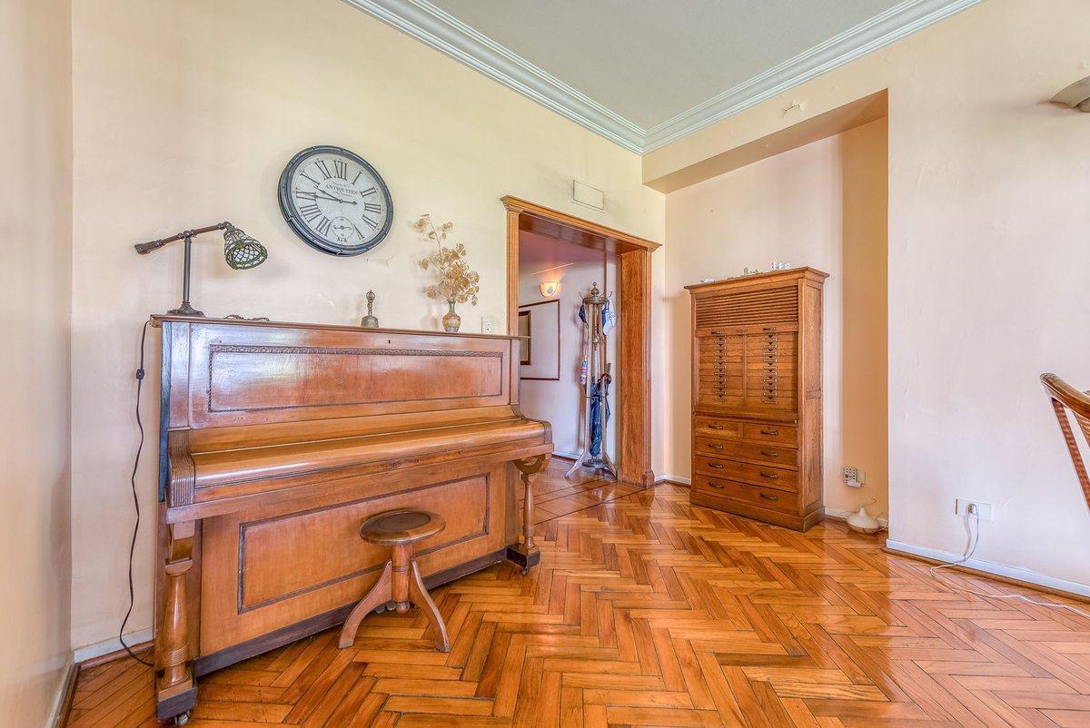 Foto de VENTA 6 AMB CON 2/COCH -AV. DEL LIBERTADOR Y SALG., imagen 5