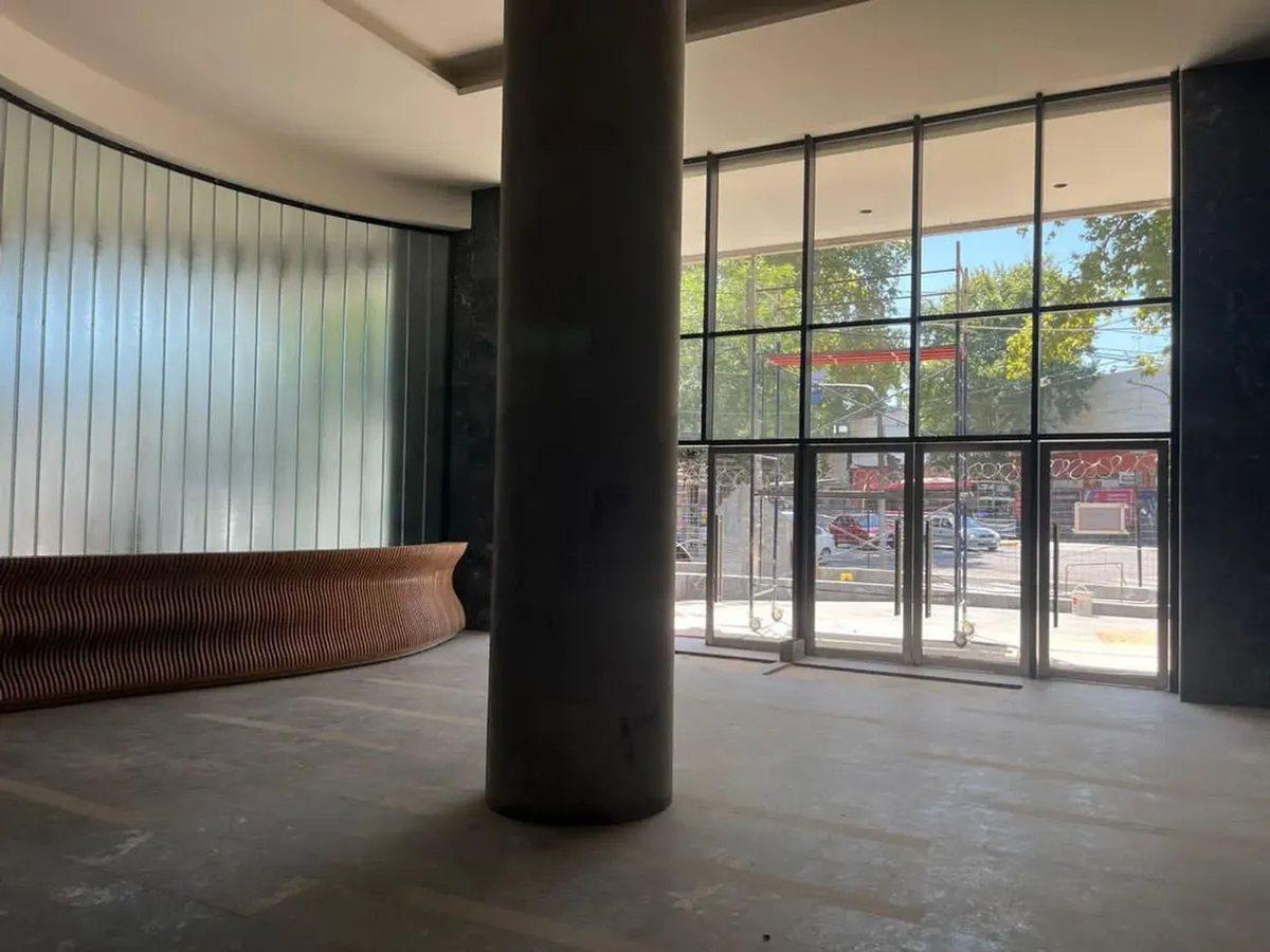 Foto de VENTA OFICINA -QIUB PALERMO HOLLYWOOD - 2 COCHERAS, imagen 4