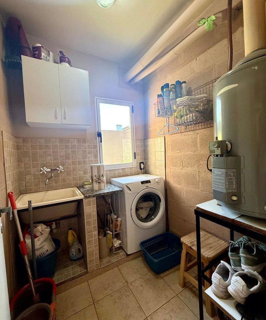 Foto de CASA EN VENTA 4 AMB CON PILETA EN EL CARMENCITO, imagen 4