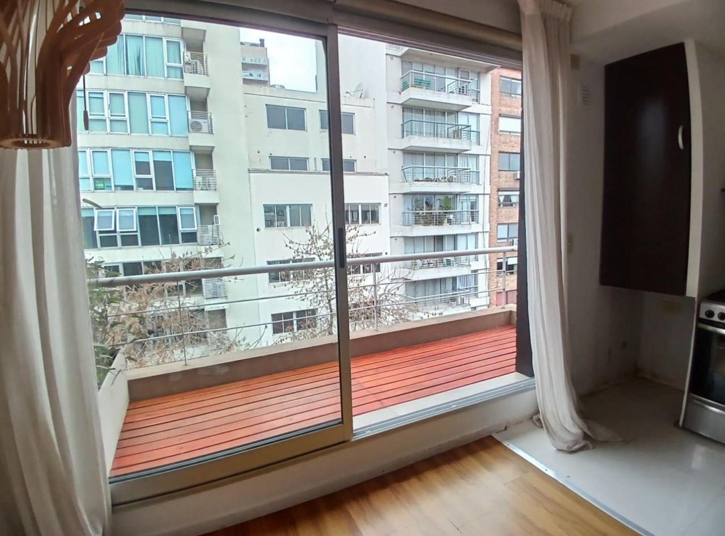 Foto de EN VENTA 3 AMBIENTES CON COCHERA , BALCON TERRAZA!, imagen 4