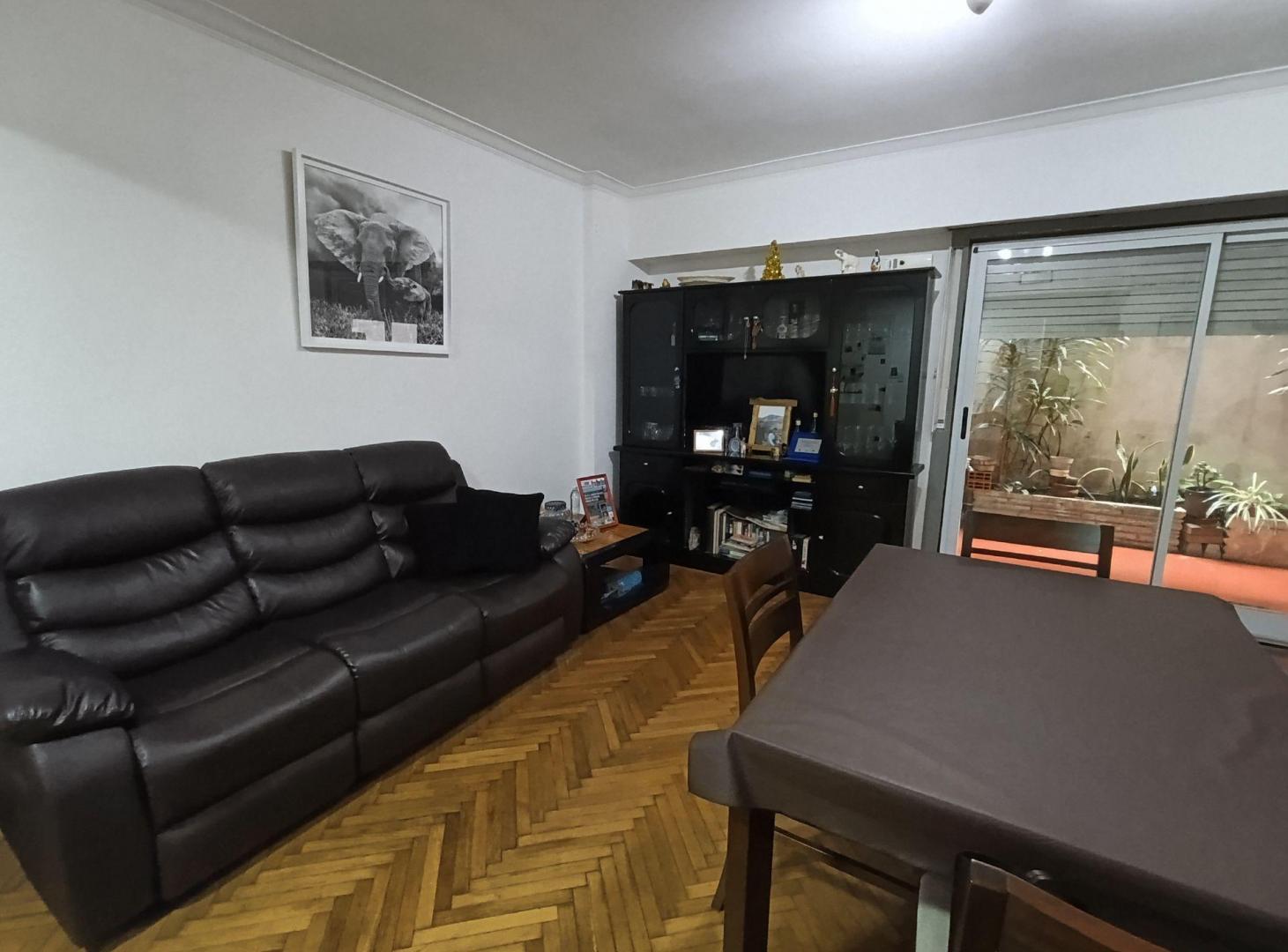 Foto de DPTO 3 AMB EN VENTA BALVANERA 2 PATIOS, imagen 3