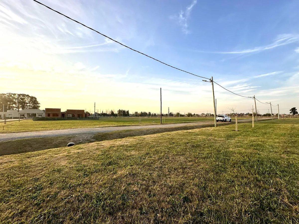 Foto de LOTE EN ESQUINA 677m2 FINCAS JOVEN SAN VICENTE, imagen 2