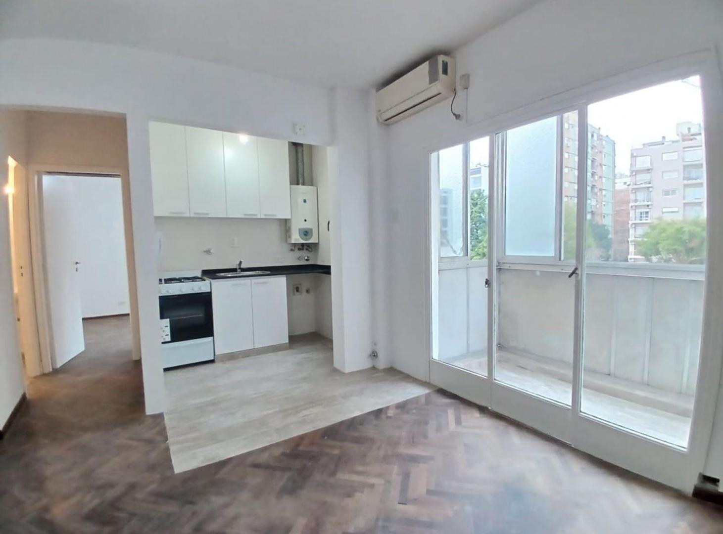 Foto de EN VENTA DOS AMBIENTES COCINA Y BAÑO NUEVO ALMAGRO, imagen 1
